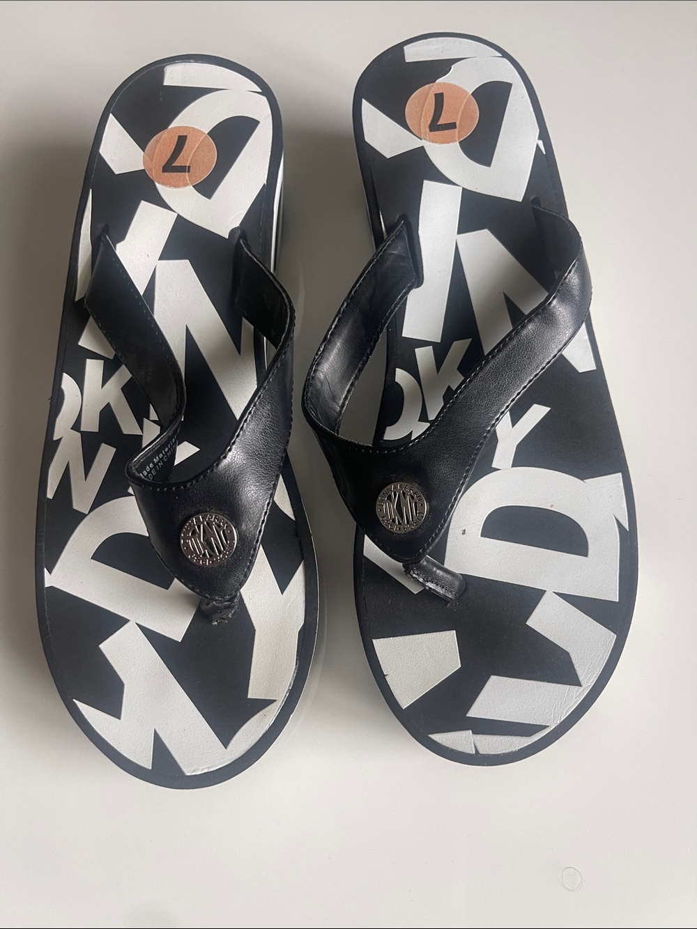 DKNY Black & White Logo-Print Flip Flops for Kids